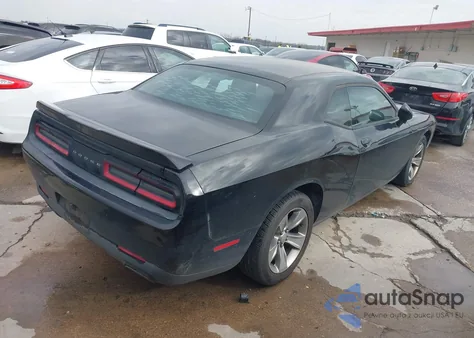 2016 Dodge Challenger Sxt z USA, uszkodzony, nr VIN 2C3CDZAG9GH114011